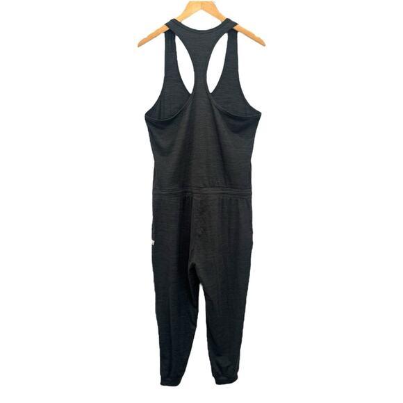 Vuori Lux Jumpsuit Stone Gray Performance Knit - Size Medium (Style VW426) - Picture 7 of 9